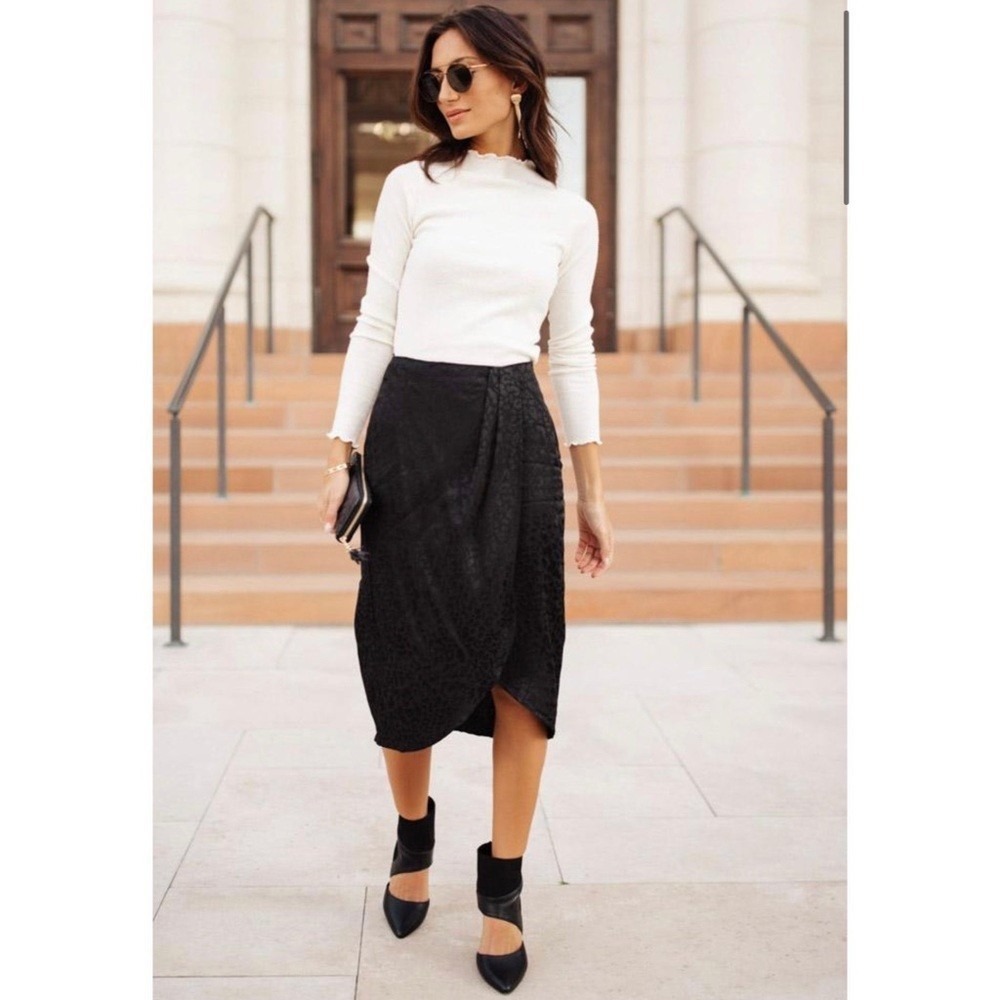 Anthropologie Satin Leopard Print Midi Skirt NWT Sz S‎ Twist Front Black Kalihi